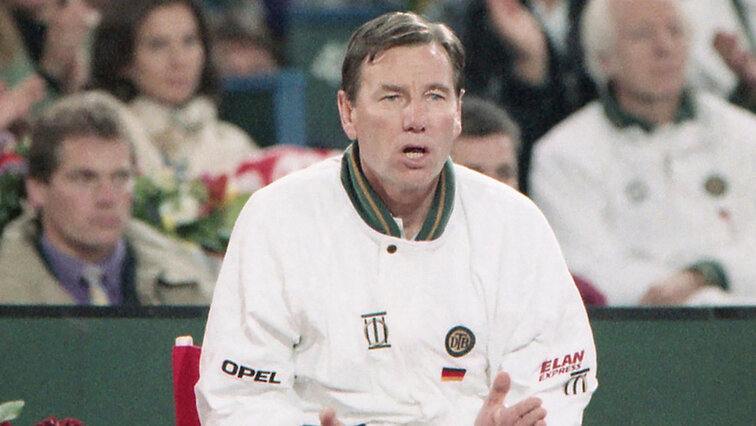 Niki Pilic als deutscher Davis-Cup-Kapitän im Jahr 1994 Niki Pilic als deutscher Davis-Cup-Kapitän im Jahr 1994