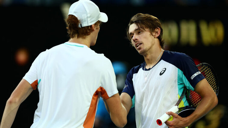 Jannik Sinner und Alex de Minaur bei den Australian Open 2022 Jannik Sinner und Alex de Minaur bei den Australian Open 2022