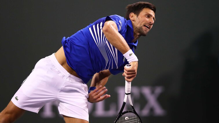 Novak Djokovic spielt in der Night Session gegen Philipp Kohlschreiber