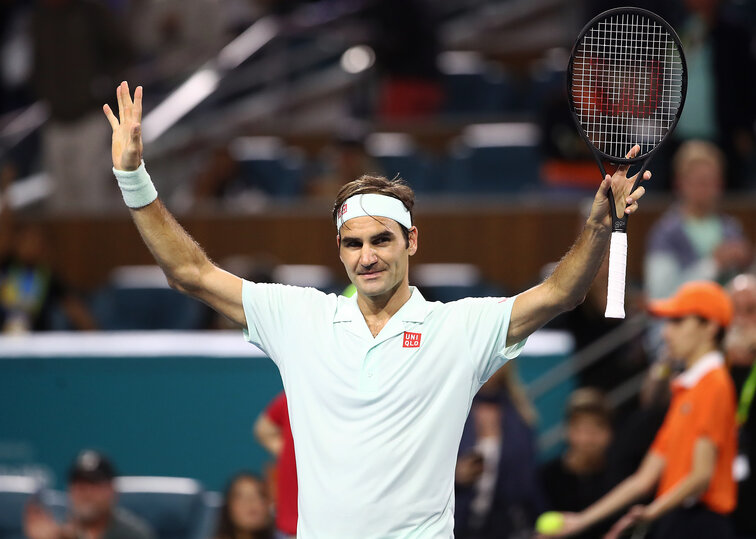 Roger Federer Roger Federer besiegte Denis Shapovalov im Halbfinale