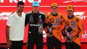 Novak Djokovic mit George Russell, Oscar Piastri und Lando Norris