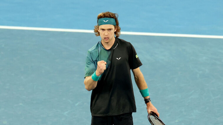 Andrey Rublev konnte sich in der zweiten Runde klar durchsetzen. Andrey Rublev konnte sich in der zweiten Runde klar durchsetzen.