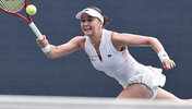 Eva Lys streckt sich bei den US Open 2026