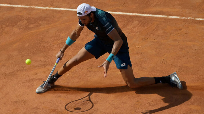 Klassisch in Blau: Matteo Berrettini kann alles von Lotto tragen 