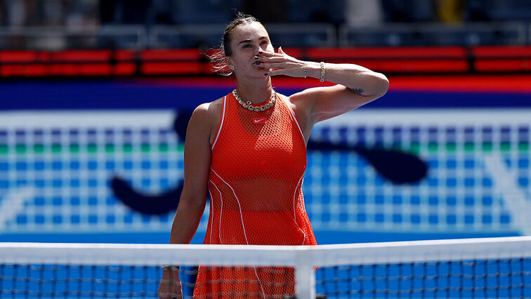 Aryna Sabalenkas Outfit polarisiert