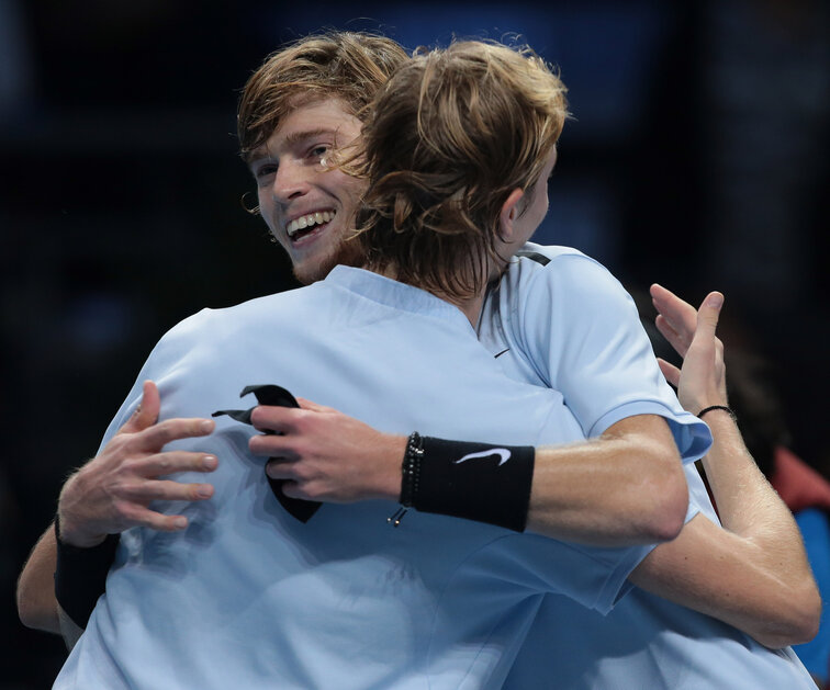 Andrey Rublev und Denis Shapovalov kämpfen in St. Petersburg gegeneinander um den Finaleinzug