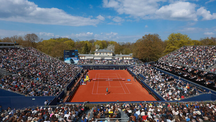 2025 und 2026 wurde der Champion bei den BMW Open in einem provisorischen Stadion ermittelt
