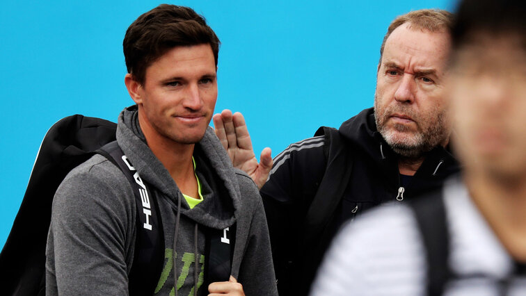 Dennis Novak und Günter Bresnik bei den Australian Open 2018 Dennis Novak und Günter Bresnik bei den Australian Open 2018