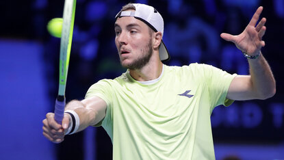 Jan-Lennard Struff ist in Paris-Bercy gut gestartet Jan-Lennard Struff ist in Paris-Bercy gut gestartet