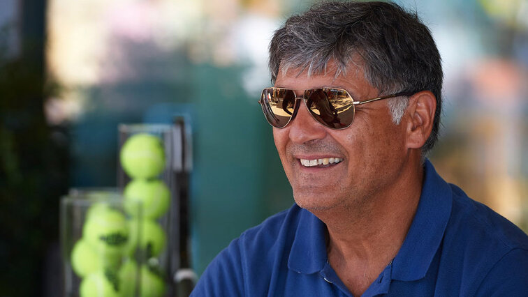 Toni Nadal looked closely at the Australian Open final