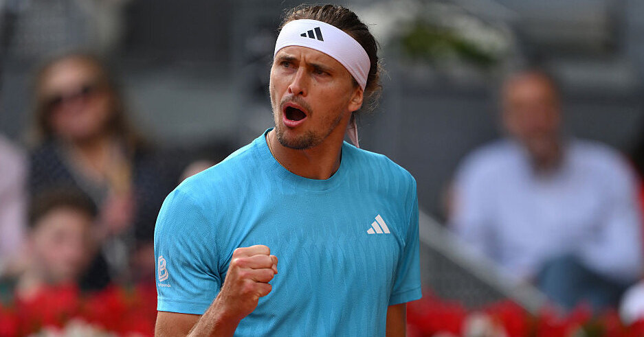 ATP Masters Rome: Alexander Zverev battles on against Daniel Altmaier