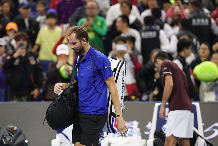 Novak Djokovic steht im Peking-Finale