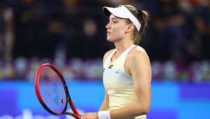 Elena Rybakina musste im Achtelfinale aufgeben