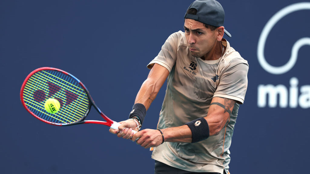 Alejandro Tabilo mit dem seltenen Doppelschlag ·