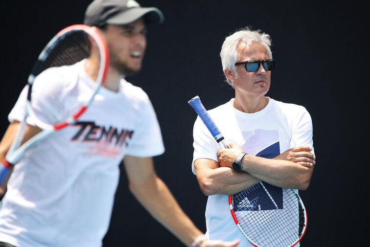 Hinter Dominic Thiems Start in Wimbledon steht ein Fragezeichen There is a question mark behind Dominic Thiem's start at Wimbledon
