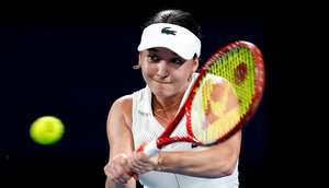 Eva Lys versucht sich in dieser Woche auf dem grünen Sand von Charleston.