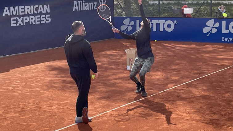 Reps always help. Benjamin Ebrahimzadeh training with Dominic Thiem