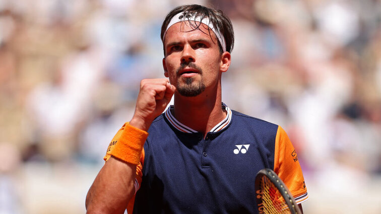 Daniel Altmaier bringt das deutsche Davis Cup in Führung. Daniel Altmaier bringt das deutsche Davis Cup in Führung.