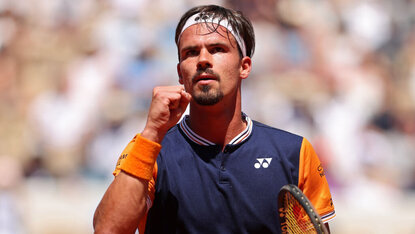 Daniel Altmaier bringt das deutsche Davis Cup in Führung. Daniel Altmaier bringt das deutsche Davis Cup in Führung.