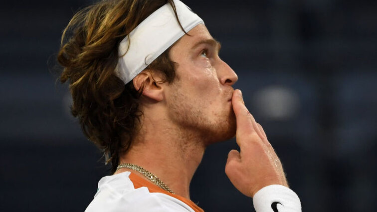 Andrey Rublev hat erst letzte Woche mit einem ukrainischen Partner ein Turnier gewonnen Andrey Rublev hat erst letzte Woche mit einem ukrainischen Partner ein Turnier gewonnen