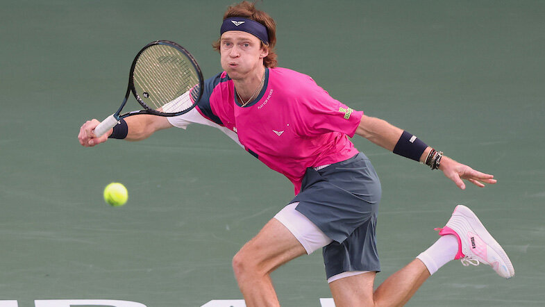 ATP Dubai: Rublev's winning streak ends against Halys