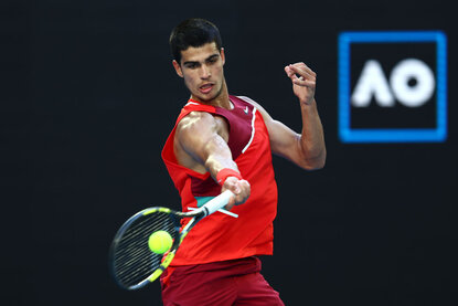 Im Vorjahr schied Carlos Alcaraz bei den Australian Open in Runde drei aus Im Vorjahr schied Carlos Alcaraz bei den Australian Open in Runde drei aus