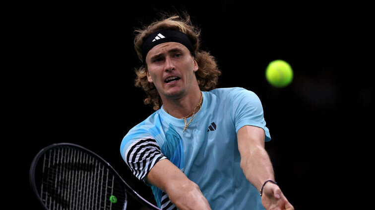 Alexander Zverev unterlag Stefanos Tsitsipas in zwei Sätzen. Alexander Zverev unterlag Stefanos Tsitsipas in zwei Sätzen.