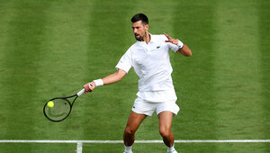 Novak Djokovic baut seine Titelhoffnungen auf Rasen statt auf Sand.