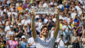 Taylor Fritz klettert durch seinen Stuttgart-Erfolg um drei Plätze auf den vierten Rang.