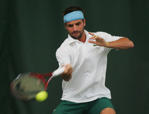 Arnaud Clement was also not averse to the self-tied handkerchief