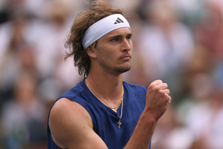 Alexander Zverev steht nach einem Dreisatz-Erfolg gegen Alexander Bublik in Monte Carlo in der zweiten Runde