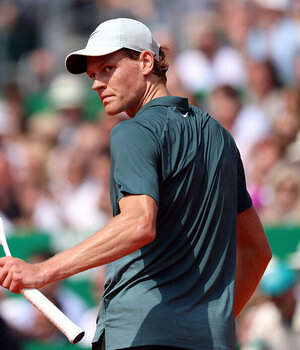 Jannik Sinner schwimmt auf der Erfolgswelle