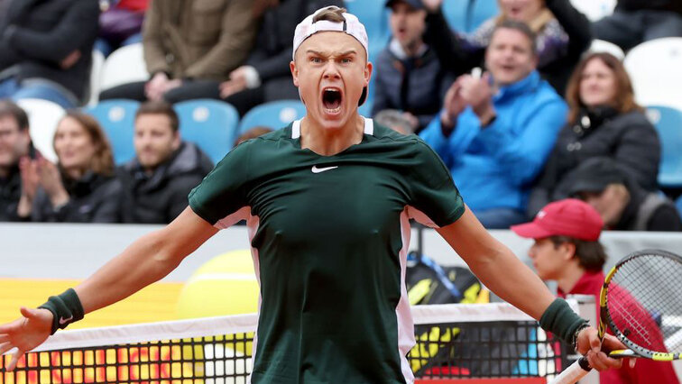 Holger Rune durfte in München erstmals über einen Turniersieg jubeln Holger Rune was able to celebrate a tournament win for the first time in Munich