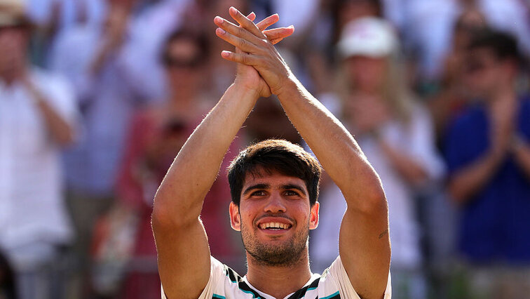 Mit seinem Finalerfolg gegen Jiri Lehecka sicherte sich Carlos Alcaraz seinen zweiten Titel im Londoner Queen's Club. Getty Images