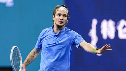 Alexander Bublik hat sich bei vielen Tennisfans mal wieder unbeliebt gemacht. Alexander Bublik hat sich bei vielen Tennisfans mal wieder unbeliebt gemacht.