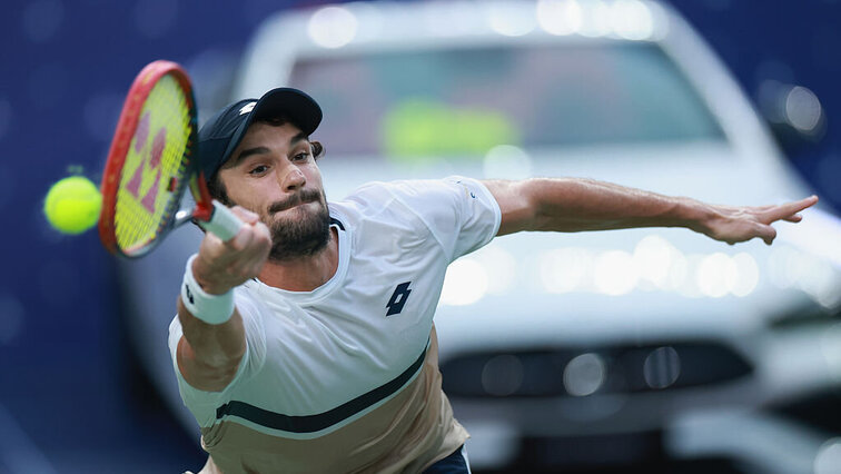 Valentin Vacherozt wird nach seinem Triumph in Shanghai nun auch die Zuschauer in Basel mit seinem Spiel beglücken. Valentin Vacherozt wird nach seinem Triumph in Shanghai nun auch die Zuschauer in Basel mit seinem Spiel beglücken.