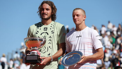 Das Siegerbild in Monte-Carlo von 2022: Stefanos Tsitsipas und Alejandro Davidovich-Fokina Das Siegerbild in Monte-Carlo von 2022: Stefanos Tsitsipas und Alejandro Davidovich-Fokina
