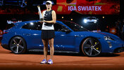 Iga Swiatek kommt als zweimalige Titelverteidigerin zum Porsche Tennis Grand Prix 2024