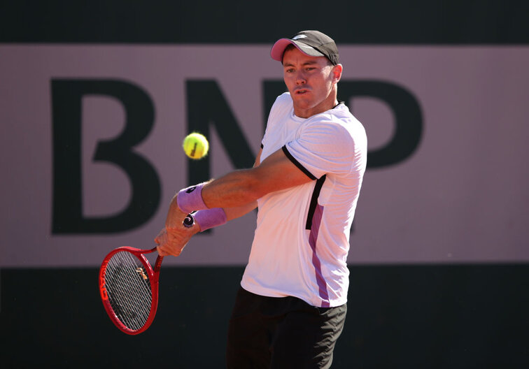 Dominik Koepfer steht in Paris in der zweiten Runde Dominik Koepfer besiegte Mathias Bourgue in drei Sätzen