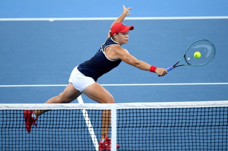 Niemand trifft den Ball am Netz sauberer als Ashleigh Barty Niemand trifft den Ball am Netz sauberer als Ashleigh Barty