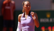 Qinwen Zheng kann Aryna Sabalenka schon aus der Ferne sehen