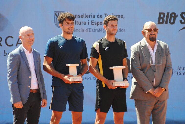 Das Siegerbild in Menorca: Alex Martinez und Raul Brancaccio Das Siegerbild in Menorca: Alex Martinez und Raul Brancaccio