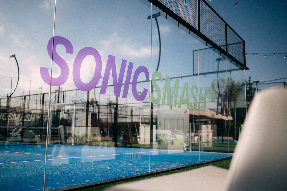 Im-Sonnenschein-von-Barcelona-ASICS-pr-sentiert-den-neuen-SONICSMASH-FF