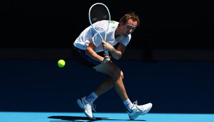 Daniil Medvedev steht bei den Australian Open in Runde zwei 