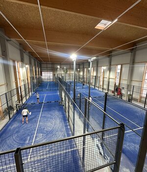 So sieht die Padelbase-Halle in Linz aus!