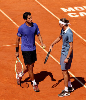 Die Kumpel Marcelo Melo und Alexander Zverev schlagen häufiger zusammen im Doppel auf.