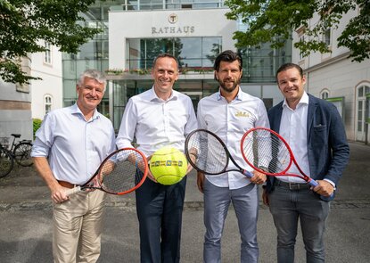 Thomas Schweda (ÖTV-Geschäftsführer ), Mag. Jochen Danninger (Sportlandesrat Niederösterreich), Jürgen Melzer (ÖTV-Davis-Cup-Kapitän und -Sportdirektor), Florian Leitgeb (Champ Events GmbH)       