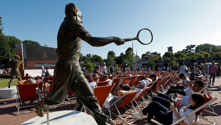 Die Liegestühle im Stade Roland-Garros werden auch heute wieder, Achtung, heiß begehrt sein