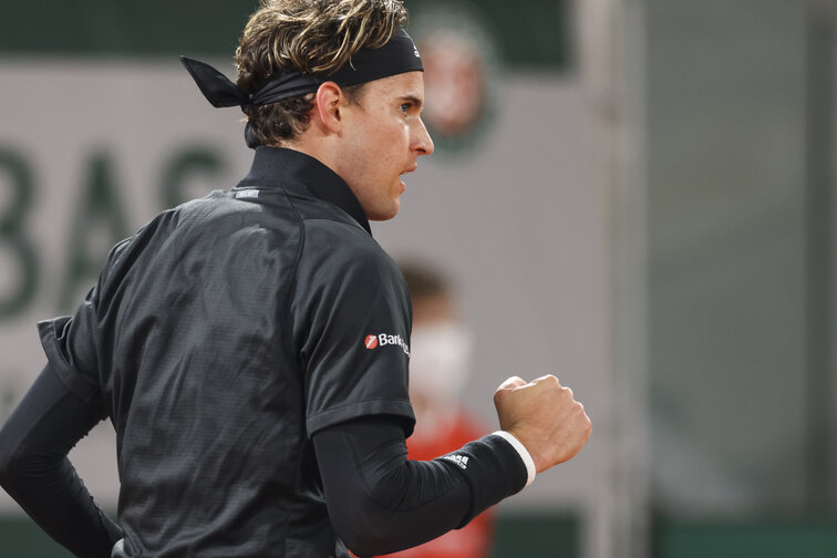 Dominic Thiem schafft die Hürde Marin Cilic und steht in Runde zwei der French Open Dominic Thiem manages the Marin Cilic hurdle and is in round two of the French Open