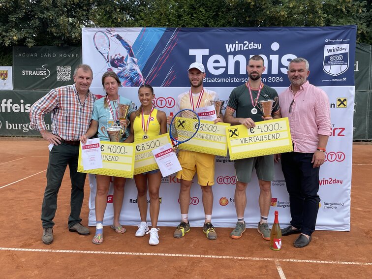 Günter Kurz (Veranstalter, BTV-Präsident), Finalistin Betina Stummer, Siegerin Arabella Koller, Sieger Filip Misolic, Finalist Jurij Rodionov. Günter Kurz (Veranstalter, BTV-Präsident), Finalistin Betina Stummer, Siegerin Arabella Koller, Sieger Filip Misolic, Finalist Jurij Rodionov.